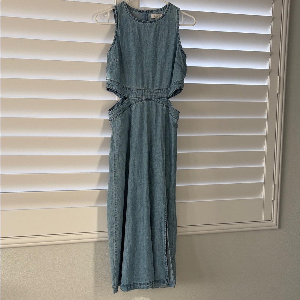 Elegant Backless Denim Dress